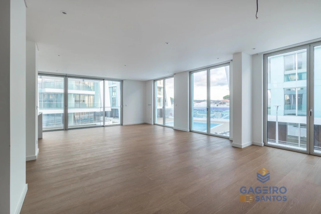 Apartamento T3 para Venda em São Martinho do Porto Foto 1