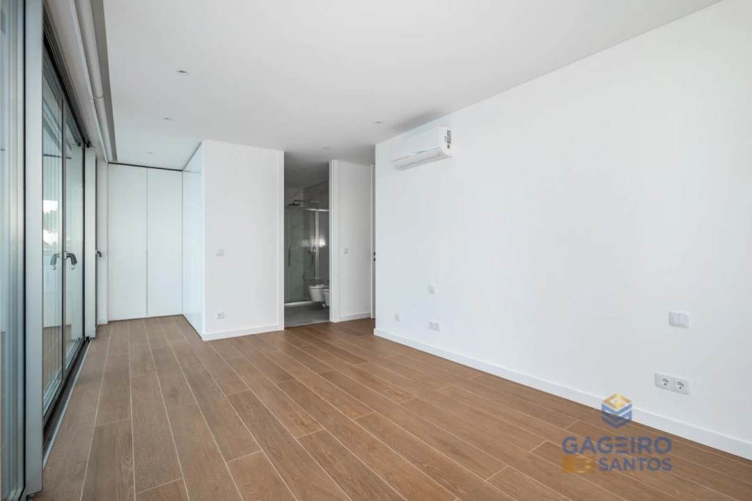 Apartamento T3 para Venda em São Martinho do Porto Foto 17