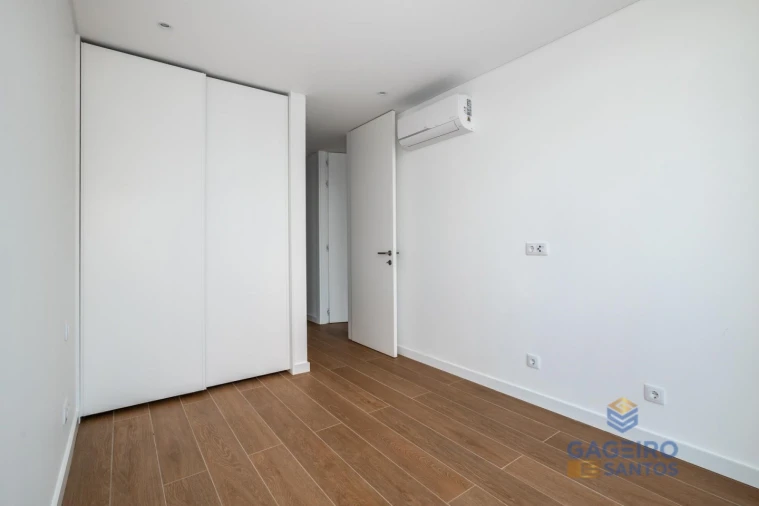 Apartamento T3 para Venda em São Martinho do Porto Foto 16