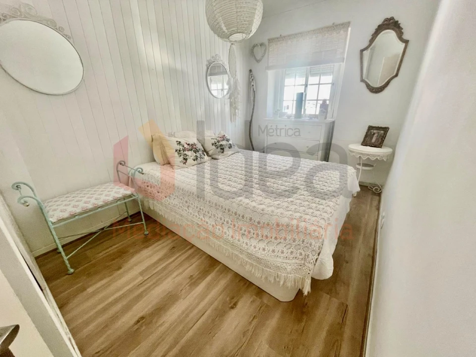 Apartamento T2 para Venda em Caparica e Trafaria Foto 52