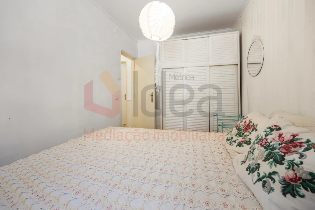 Apartamento T2 para Venda em Caparica e Trafaria Foto 7