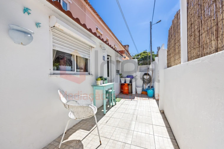 Apartamento T2 para Venda em Caparica e Trafaria Foto 16