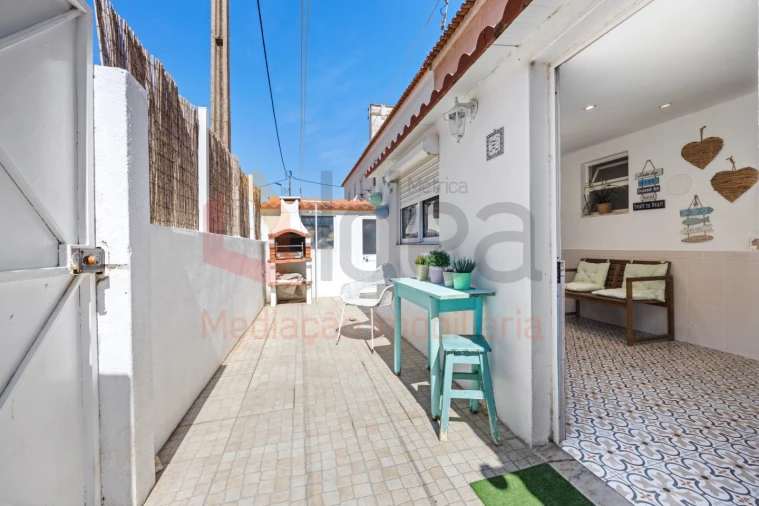 Apartamento T2 para Venda em Caparica e Trafaria Foto 17