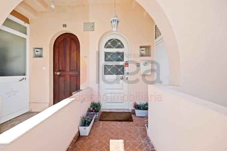 Apartamento T2 para Venda em Caparica e Trafaria Foto 19