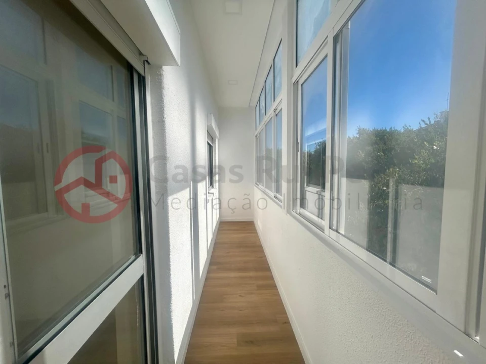 Apartamento T3 para Venda em Almada, Cova da Piedade, Pragal e Cacilhas Foto 21