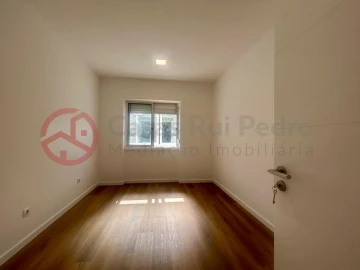 Apartamento T3 para Venda em Almada, Cova da Piedade, Pragal e Cacilhas