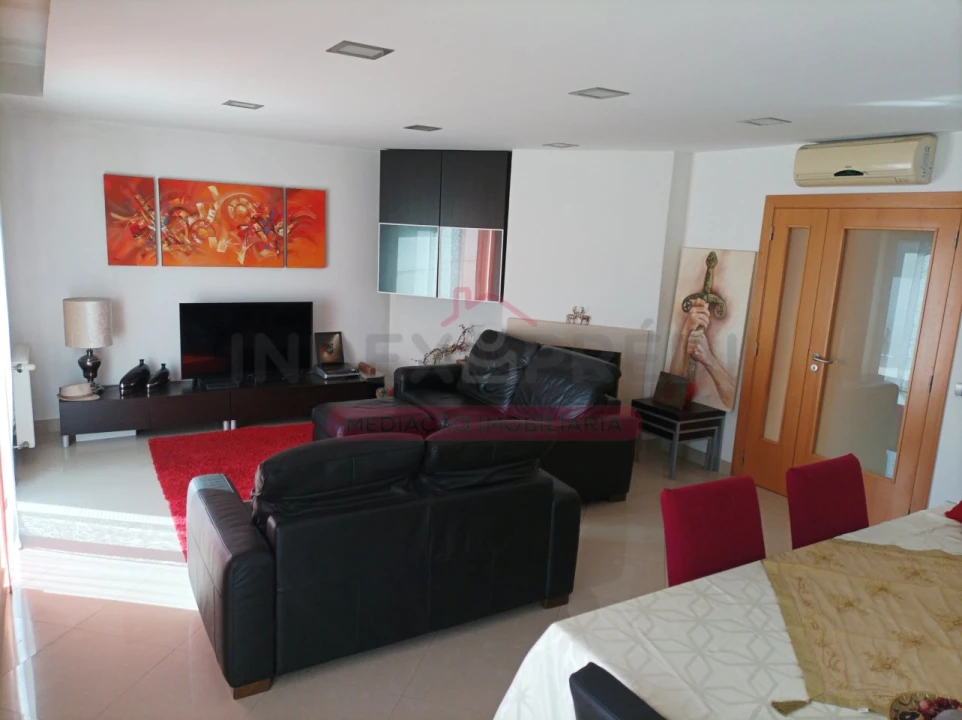 Moradia T5 para Venda em São Silvestre Foto 12