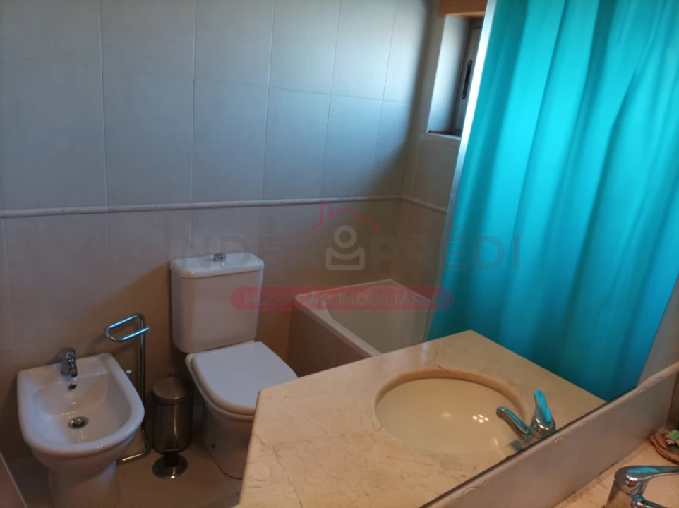 Moradia T5 para Venda em São Silvestre Foto 19