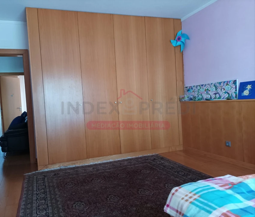 Moradia T5 para Venda em São Silvestre Foto 20