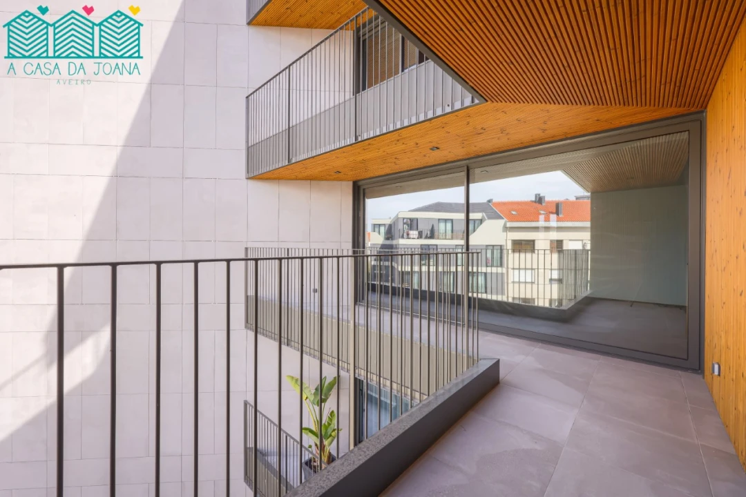 Apartamento T3 para Arrendamento em Glória e Vera Cruz Foto 1