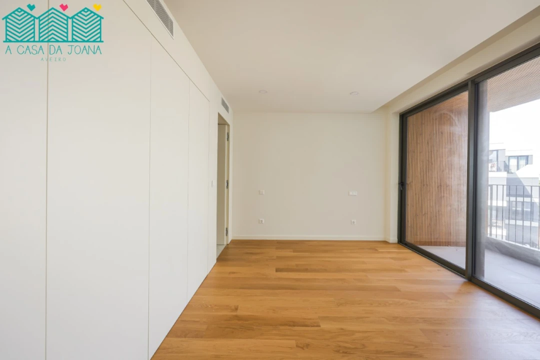 Apartamento T3 para Arrendamento em Glória e Vera Cruz Foto 23
