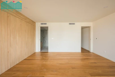 Apartamento T3 para Arrendamento em Glória e Vera Cruz