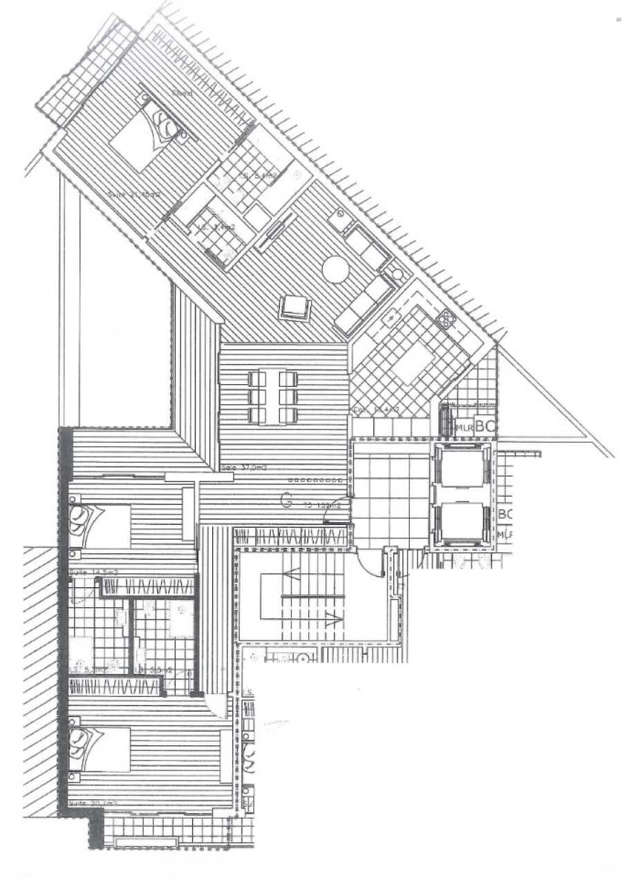 Apartamento T3 para Arrendamento em Glória e Vera Cruz Planta 1
