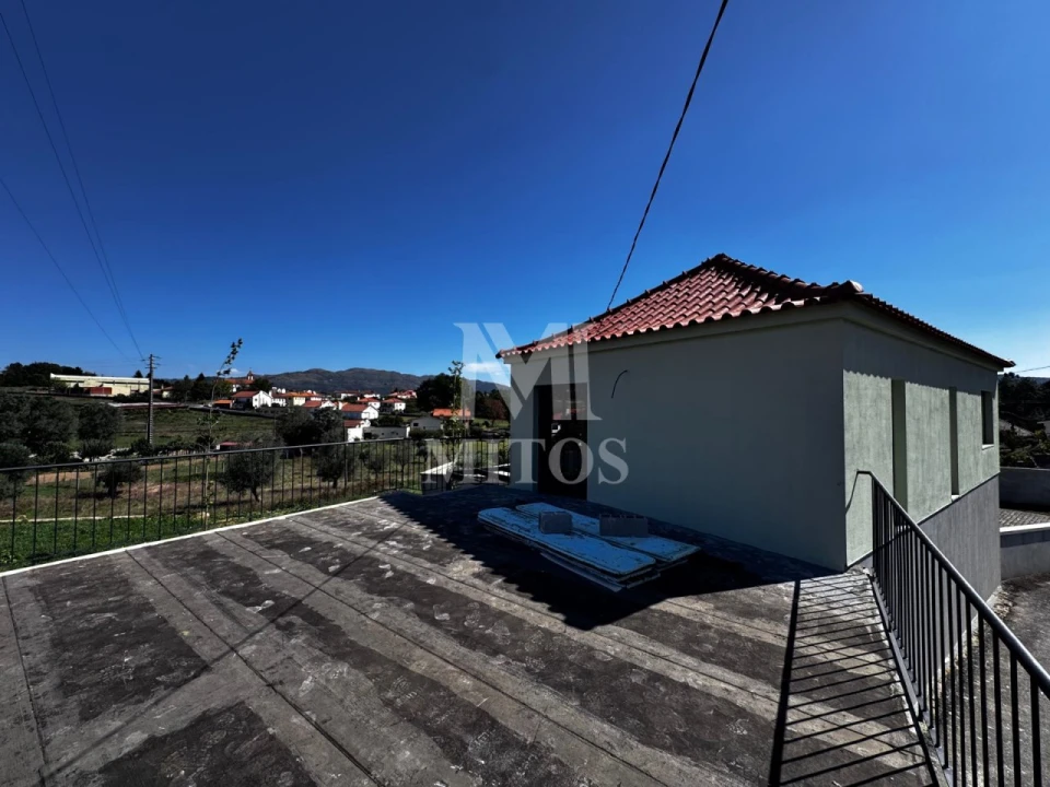 Moradia T3 para Venda em Fontão Foto 11