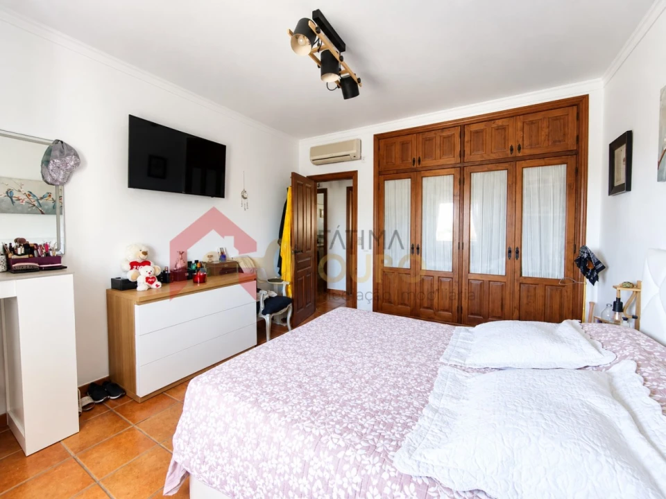 Quinta T3 para Venda em Nossa Senhora da Expectação Foto 14