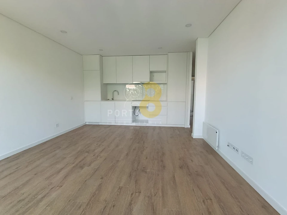 Apartamento T1 para Arrendamento em Pedrouços Foto 3