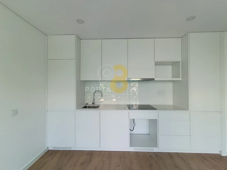 Apartamento T1 para Arrendamento em Pedrouços Foto 7
