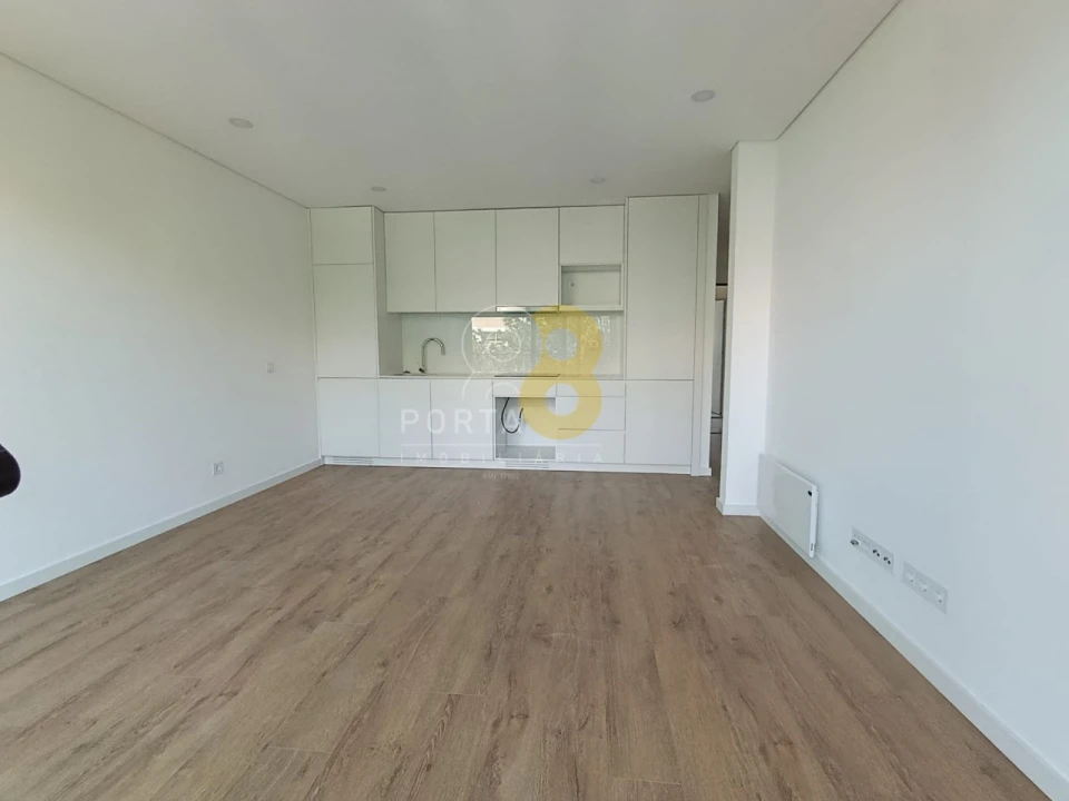 Apartamento T1 para Arrendamento em Pedrouços Foto 8