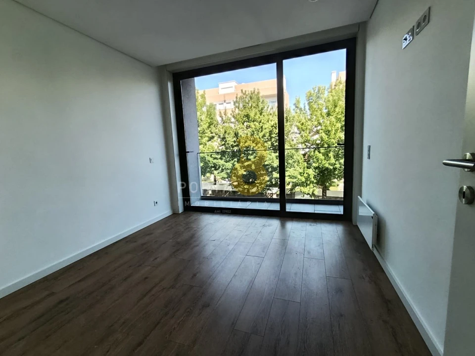 Apartamento T1 para Arrendamento em Pedrouços Foto 20
