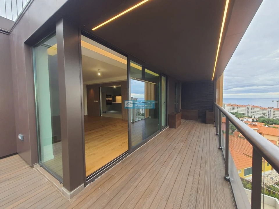 Apartamento T2 para Venda em São Martinho Foto 1