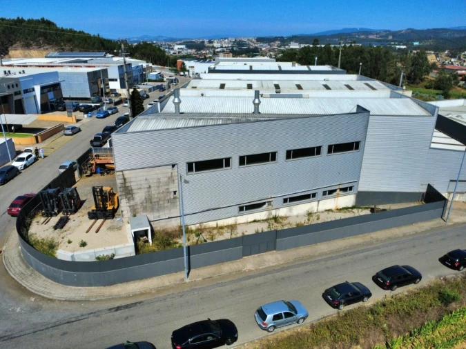 Armazém para Venda em Bougado (São Martinho e Santiago) Foto 2
