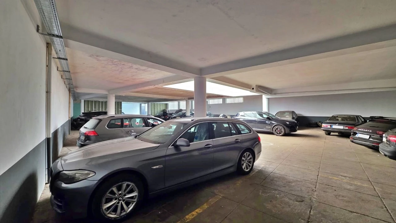 Loja para Arrendamento em Paranhos Foto 16