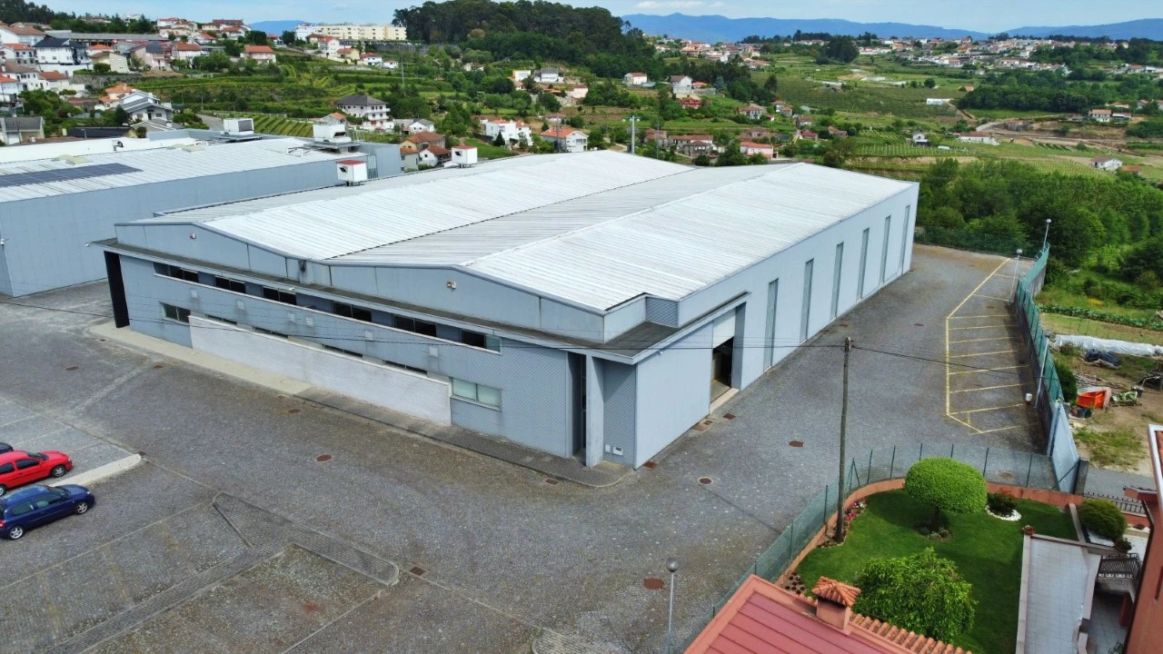 Armazém para Arrendamento em Figueiró (Santiago e Santa Cristina) Foto 14