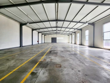 Armazém para Arrendamento em Figueiró (Santiago e Santa Cristina)