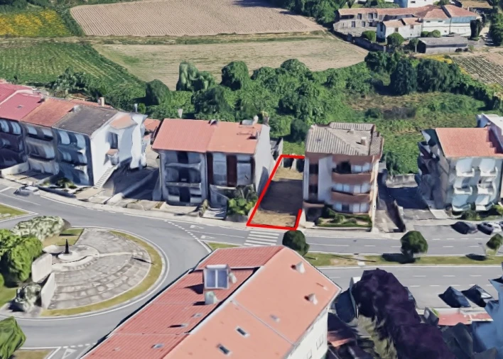 Terreno para Venda em Cidade da Maia Foto 2