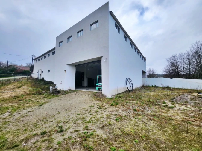 Armazém para Venda em Penamaior Foto 22