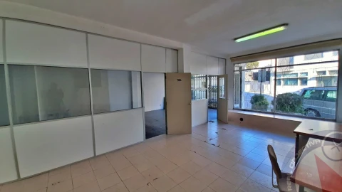 Loja para Venda em Pedrouços