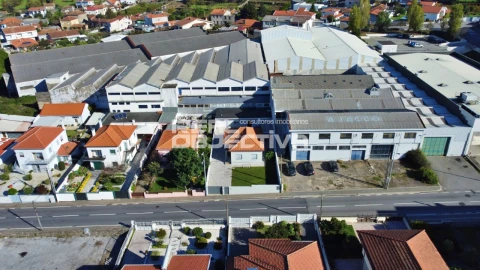 Armazém para Venda em Nogueira e Silva Escura