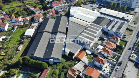 Armazém para Venda em Nogueira e Silva Escura