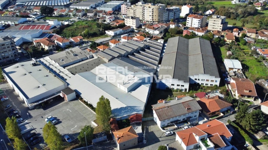 Armazém para Venda em Nogueira e Silva Escura Foto 3