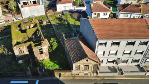 Terreno para Venda em São Mamede de Infesta e Senhora da Hora