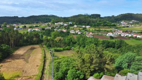 Terreno para Venda em Alvarelhos e Guidões