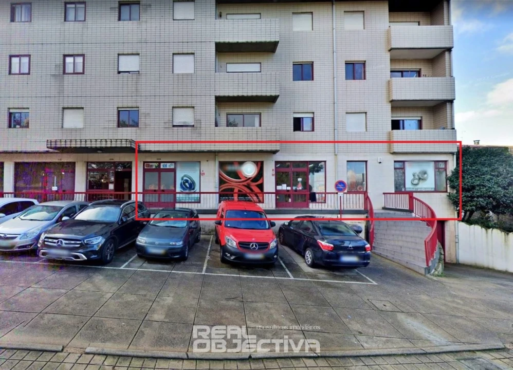 Loja para Venda em São Mamede de Infesta e Senhora da Hora Foto 1