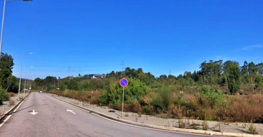 Terreno para Venda em Campo e Sobrado