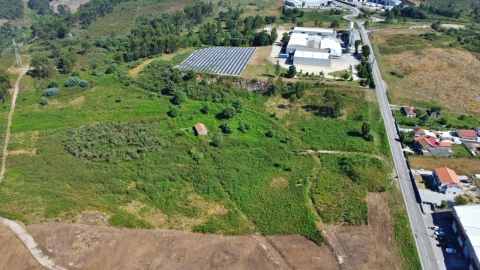 Terreno para Venda em Lustosa e Barrosas (Santo Estêvão)