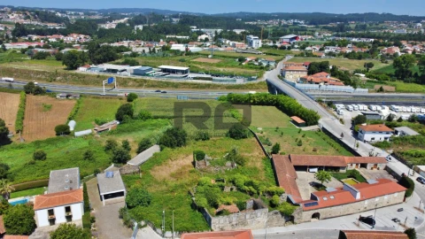 Terreno para Venda em Nogueira e Silva Escura