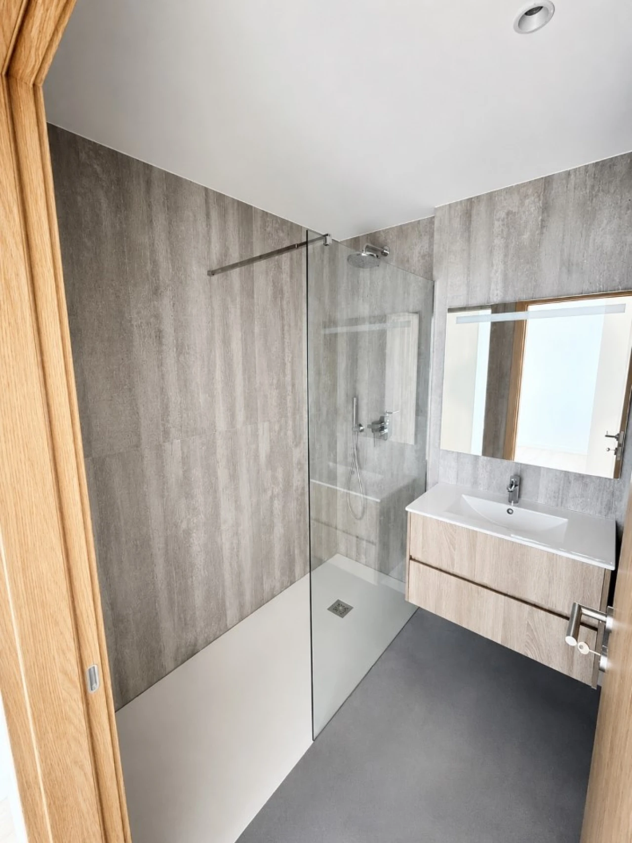 Apartamento T1 para Venda em Paranhos Foto 4