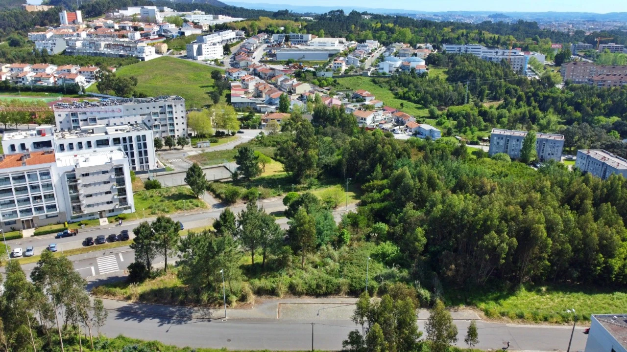Terreno para Venda em Ermesinde Foto 5