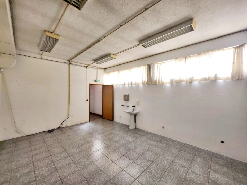 Loja para Venda em Cedofeita, Santo Ildefonso, Sé, Miragaia, São Nicolau e Vitória Foto 12