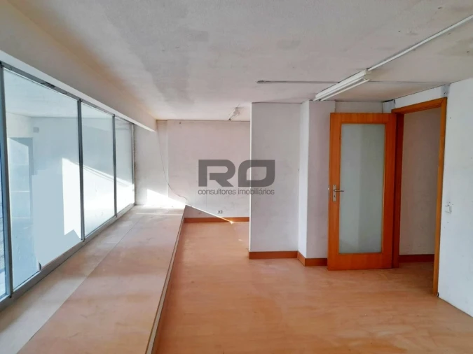 Loja para Arrendamento em Matosinhos e Leça da Palmeira Foto 8