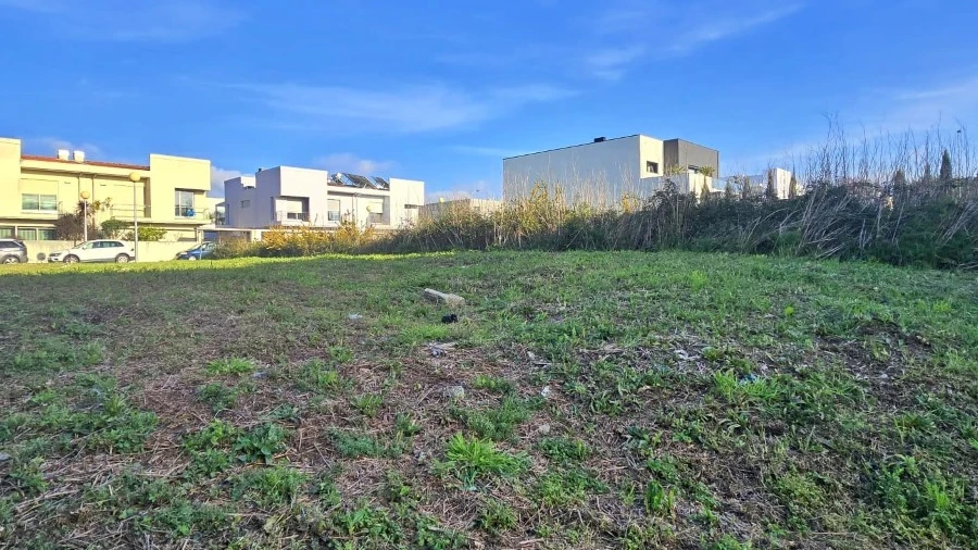 Terreno para Venda em Castêlo da Maia