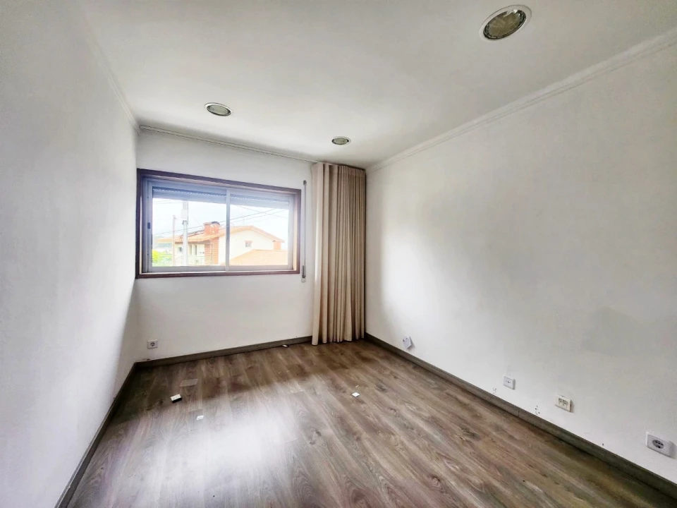 Armazém para Venda em São João de Ver Foto 22
