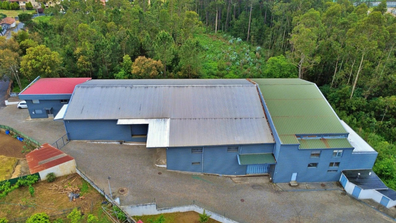 Armazém para Venda em São João de Ver Foto 3