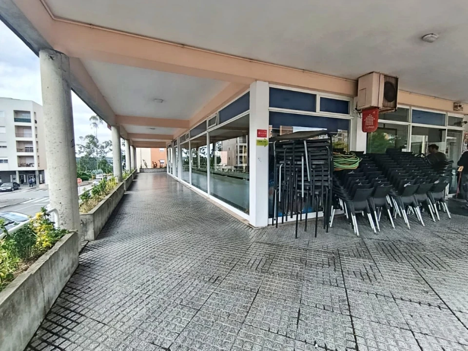 Loja para Arrendamento em Aguas Santas Foto 10