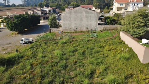 Terreno para Venda em Castêlo da Maia