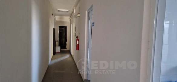 Armazém para Arrendamento em Arrifana